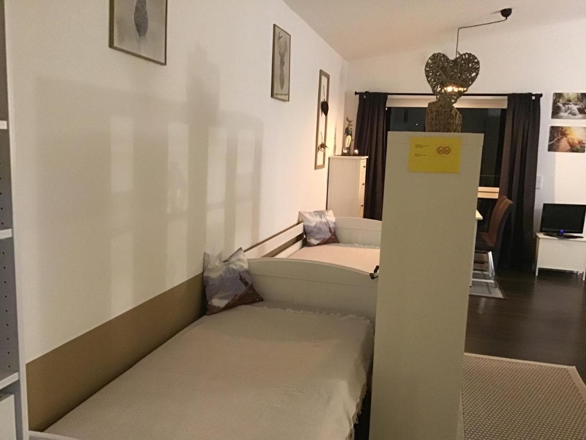 Private Zimmervermietung "Appartement Rosi" Reisbach Eksteriør bilde